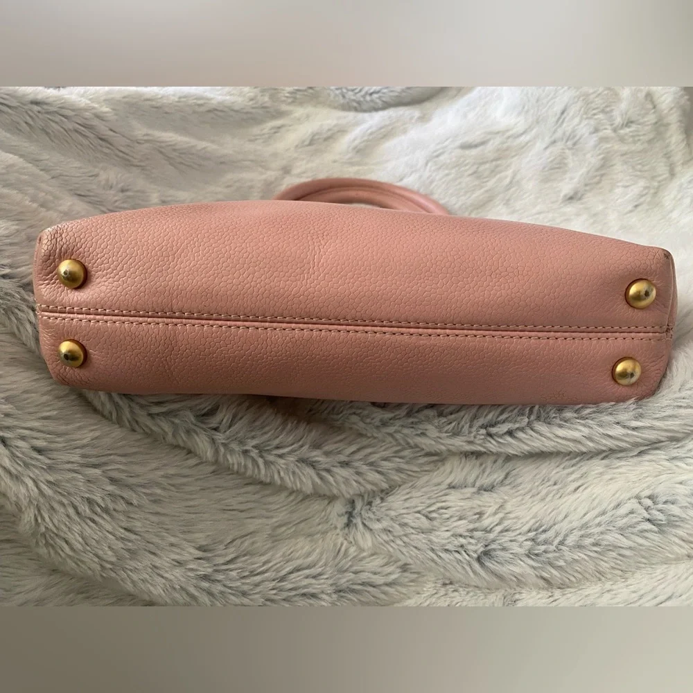 Chanel Pink Classic Cavair CC Tote - Picture 3 of 15